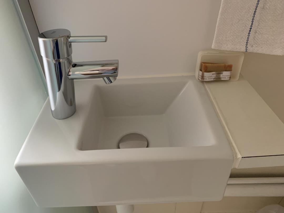 Revier Grosi'S Art Apartamento Netstal Exterior foto